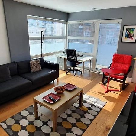 Bright & Spacious Double Bedroom With Ensuite And Concierge! Paid Parking Available 런던 외부 사진