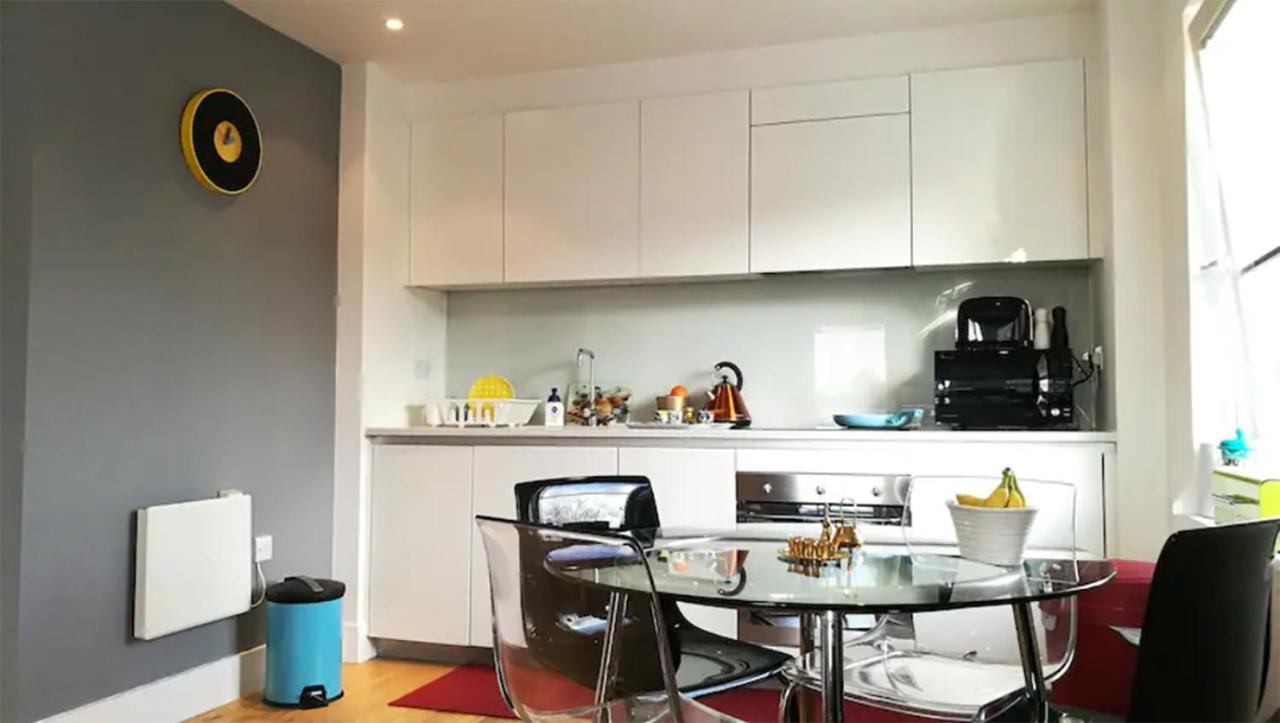 Bright & Spacious Double Bedroom With Ensuite And Concierge! Paid Parking Available 런던 외부 사진